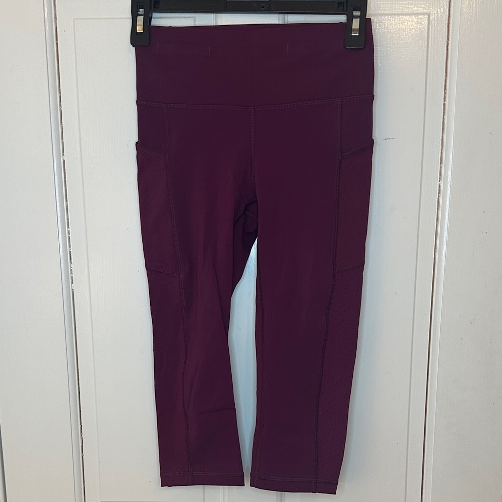 Lululemon Eggplant High-Waisted Cropped Leggings size 4 EUC